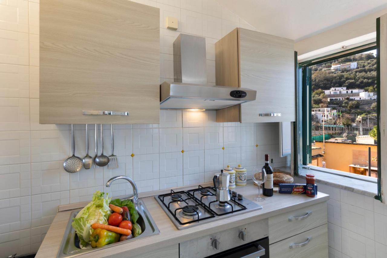 Relais Del Mare Con Terrazza Fronte Mare Free Parking Apartment Massa Lubrense Ngoại thất bức ảnh