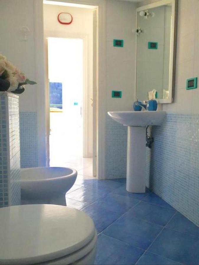 Relais Del Mare Con Terrazza Fronte Mare Free Parking Apartment Massa Lubrense Ngoại thất bức ảnh